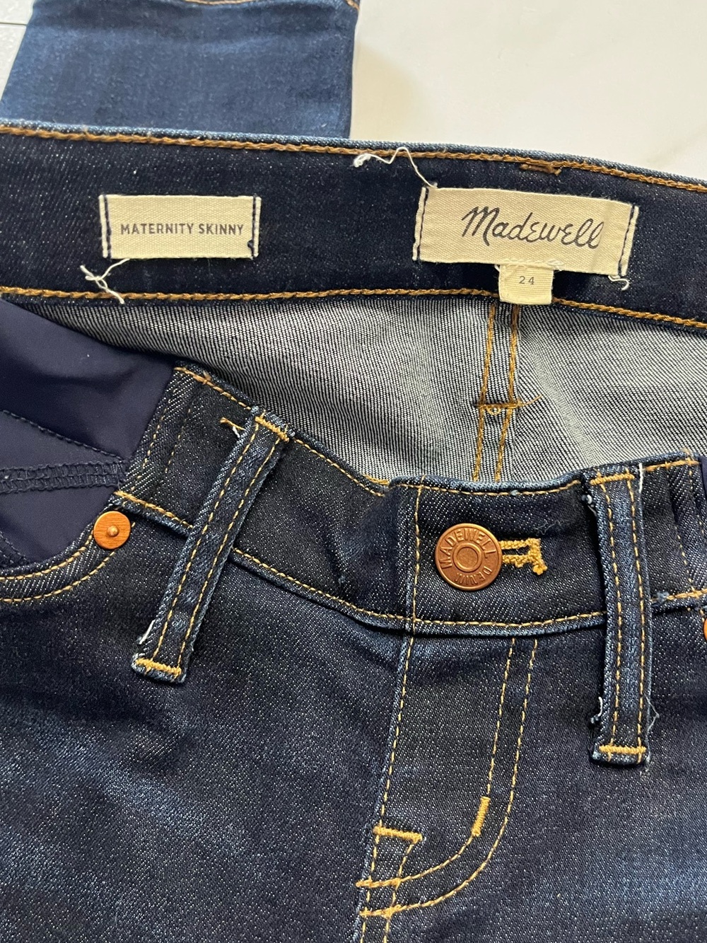 Madewell Maternity Dark Wash Skinny Jeans size 24 - Picture 4 of 8